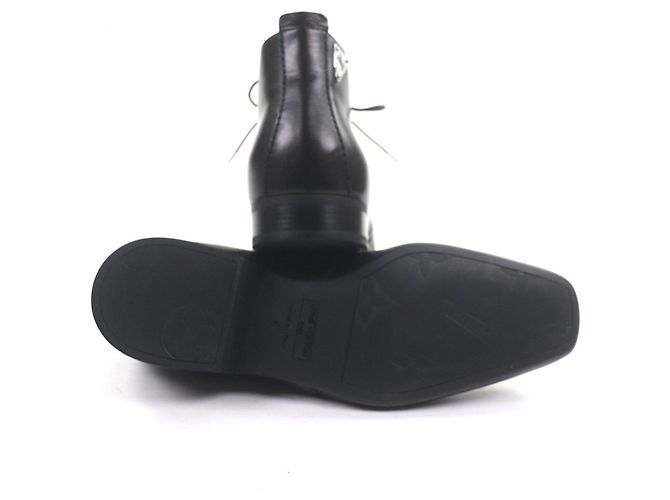 Stivaletti stringati in pelle e metallo con logo LV Louis Vuitton Nero - vista 5