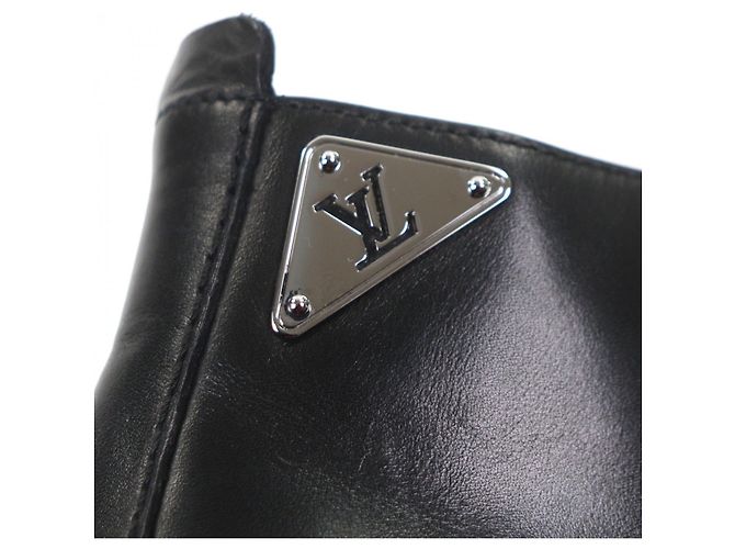Stivaletti stringati in pelle e metallo con logo LV Louis Vuitton Nero - vista 7