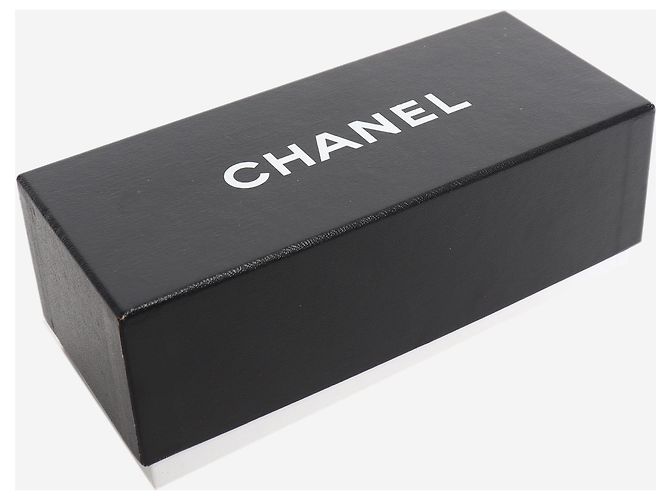 Chanel Cat-Eye-Sonnenbrille mit schwarzen Kunstperlen - Ansicht 7