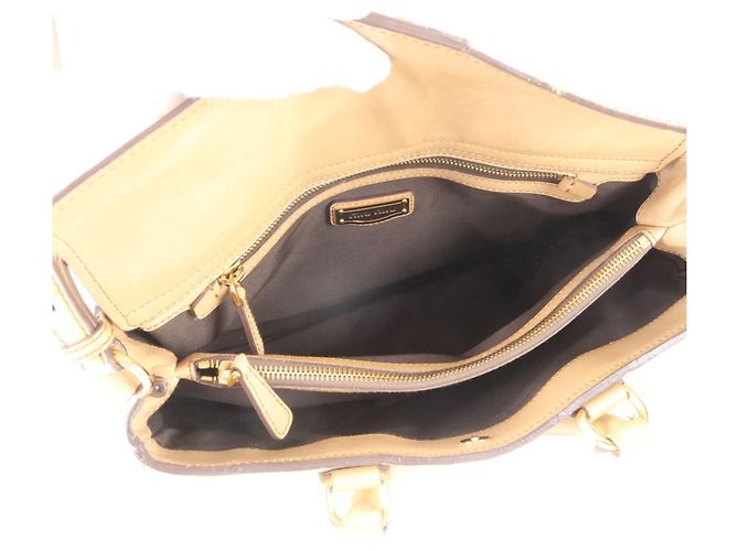 Bolsa de Ombro 2-Way em Couro Vitello Miu Miu Marrom - vista 9