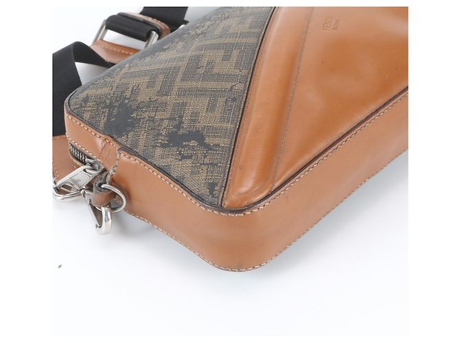Borsa a tracolla Fendi Zucca in pelle Marrone Nero - vista 5