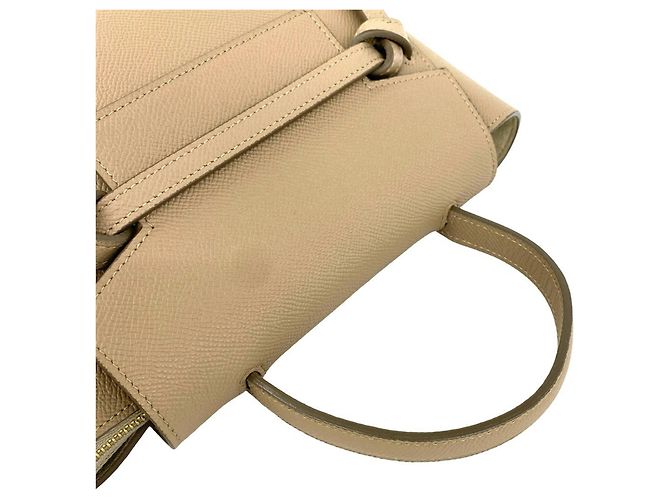 Céline Bolsa de mão CELINE Belt Bag Nano em couro Bege - vista 4