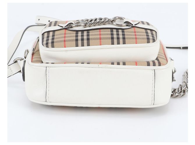 Bolsa de Ombro Burberry Nova Check em Couro e Lona Bege - vista 6
