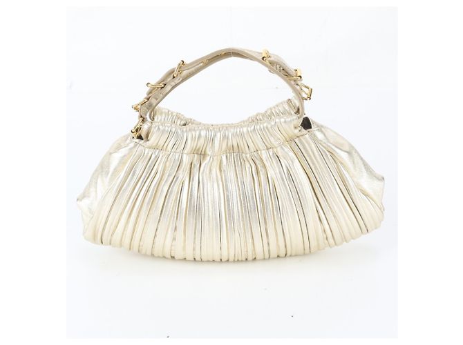 Sac à main cabas Miu Miu en cuir doré - vue 3