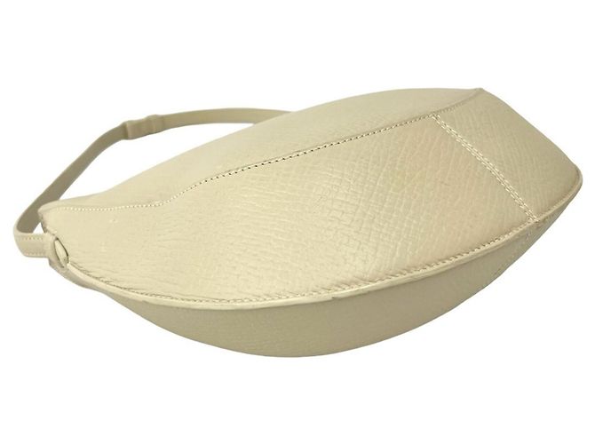 LOEWE Vintage Semi-Schultertasche aus Leder mit eingraviertem Logo Weiß - Ansicht 7