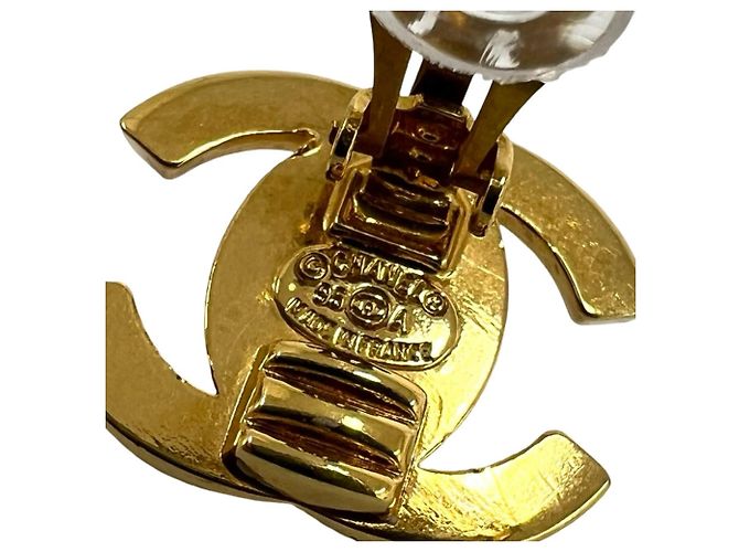 Orecchini CHANEL Vintage motivo Coco Mark Turnlock D'oro - vista 2