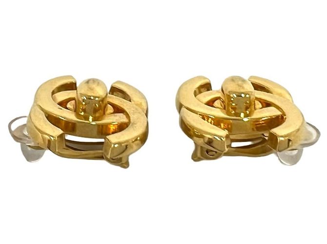 Orecchini CHANEL Vintage motivo Coco Mark Turnlock D'oro - vista 3