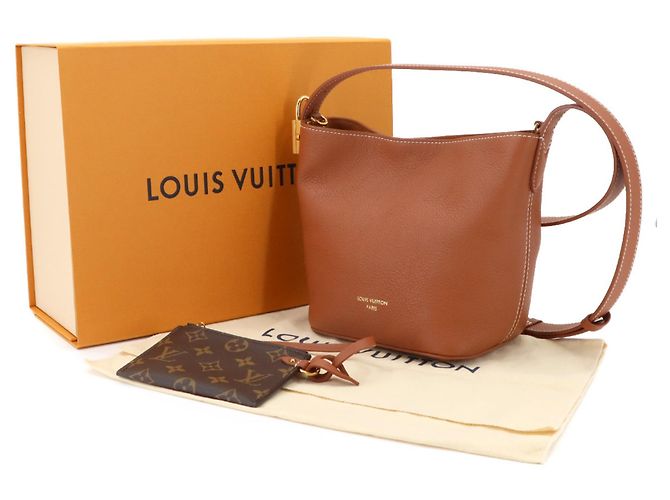 Borsa a tracolla Louis Vuitton Low Key All In BB Cognac - vista 2