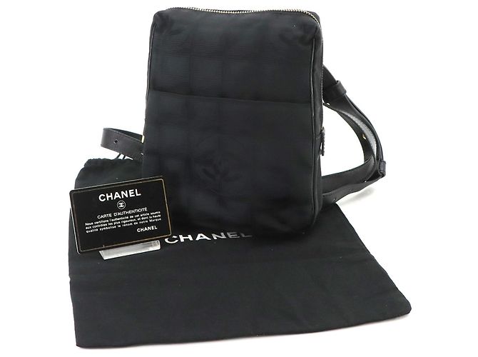 Borsa a tracolla Chanel New Travel Line Nero - vista 2