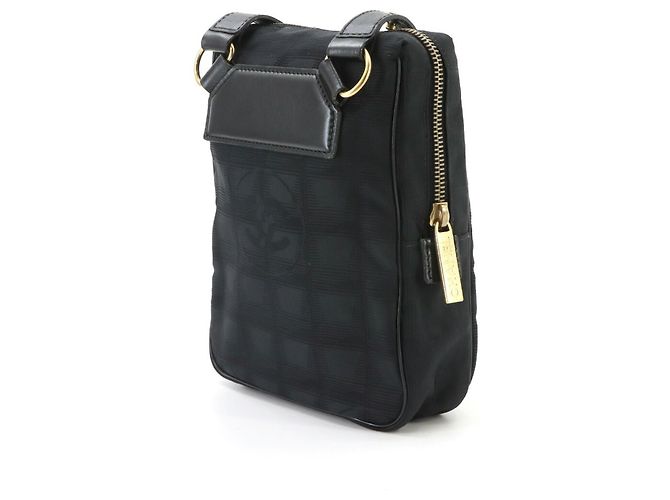 Borsa a tracolla Chanel New Travel Line Nero - vista 4