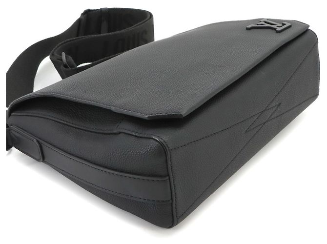 Louis Vuitton Aerogram Takeoff Schultertasche Schwarz - Ansicht 4