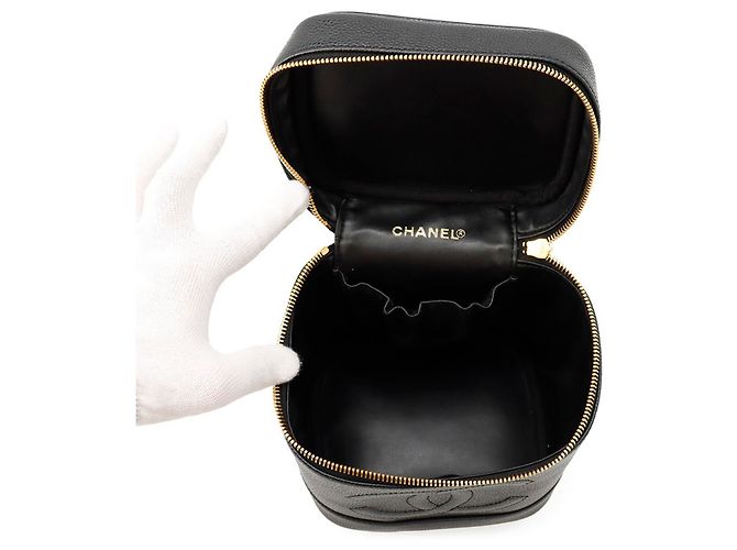 Borsa Vanity Chanel in vitello granulato nero - vista 5