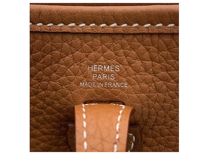 Hermès Bolsa de Ombro Hermes Evelyne TPM Dourado - vista 12
