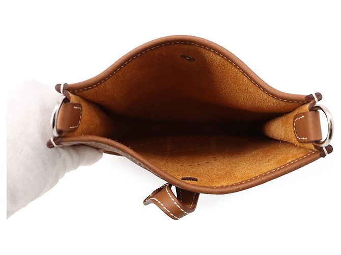 Hermès Bolsa de Ombro Hermes Evelyne TPM Dourado - vista 5
