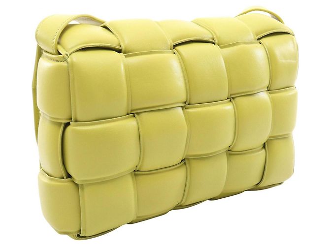 Borsa a tracolla Bottega Veneta Padded Cassette Intrecciato Giallo - vista 2