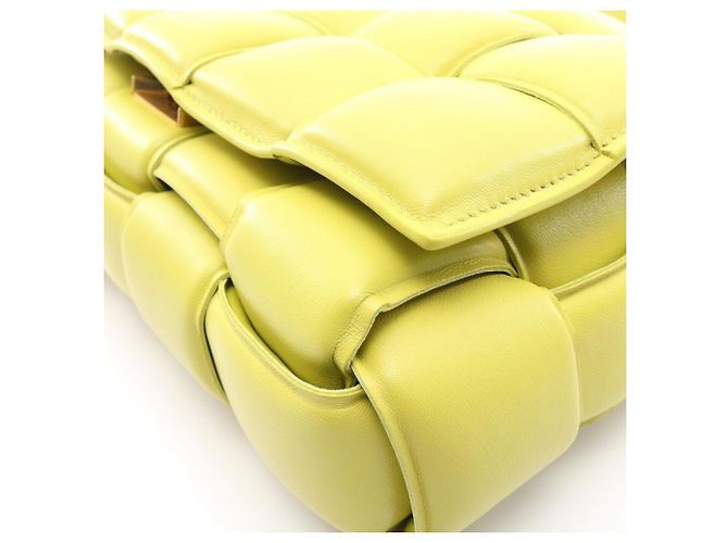 Borsa a tracolla Bottega Veneta Padded Cassette Intrecciato Giallo - vista 8