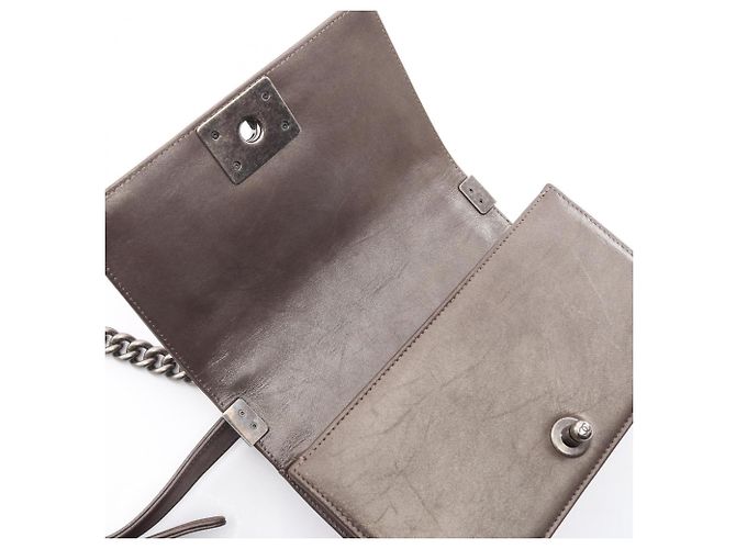 Bolso de hombro Chanel Boy Small Castaño - vista 11
