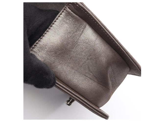 Bolso de hombro Chanel Boy Small Castaño - vista 12