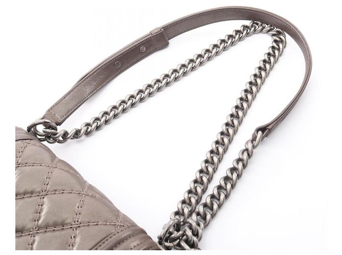 Bolso de hombro Chanel Boy Small Castaño - vista 14