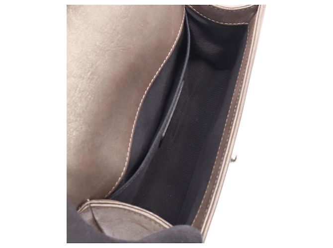 Bolso de hombro Chanel Boy Small Castaño - vista 3