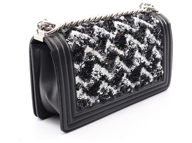 Chanel Boy Schultertasche mit Pailletten Schwarz Weiß - Ansicht 2
