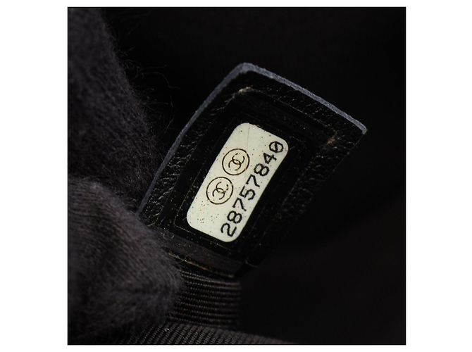 Chanel Boy Schultertasche mit Pailletten Schwarz Weiß - Ansicht 5