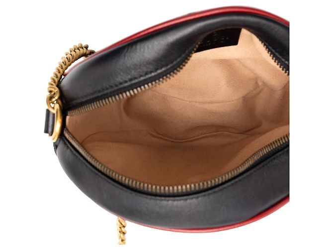 Borsa a tracolla rotonda Gucci Mini GG Marmont in pelle matelassé nera con manico Torchon Nero - vista 4