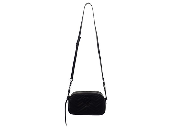 Gucci Mini Borsa a Tracolla Monocromatica in Pelle Matelassé GG Marmont Nera Nero - vista 2
