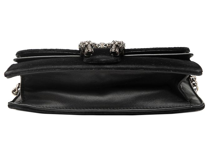 Gucci Mini Dionysus Crossbody in velluto nero - vista 3