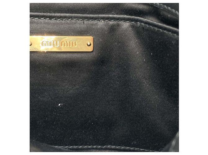 Borsa a tracolla con patta Miu Miu in nappa matelassé nera Nero - vista 12