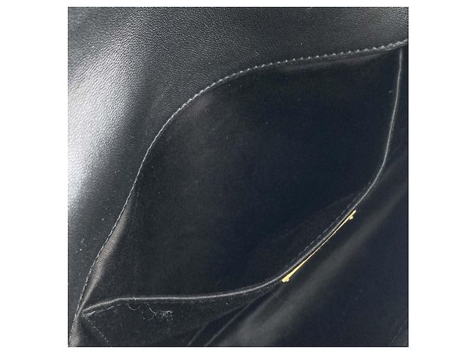 Borsa a tracolla con patta Miu Miu in nappa matelassé nera Nero - vista 13