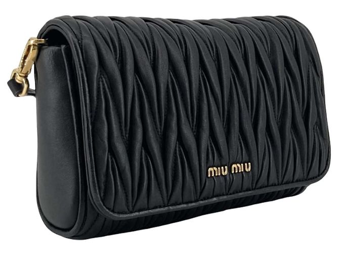 Borsa a tracolla con patta Miu Miu in nappa matelassé nera Nero - vista 22