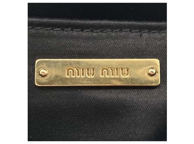 Borsa a tracolla con patta Miu Miu in nappa matelassé nera Nero - vista 5