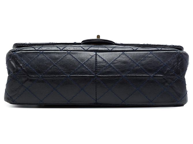 Chanel Blue Quilted Aged Calfskin Reissue 2.55 Double Flap 226 Blu navy - vista 3