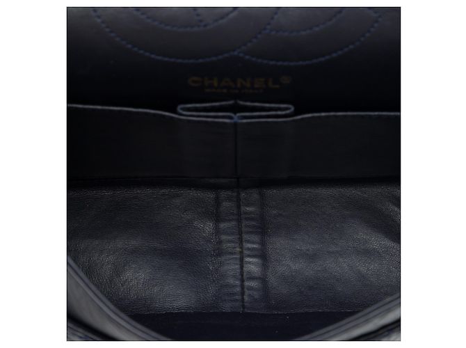 Chanel Blue Quilted Aged Calfskin Reissue 2.55 Double Flap 226 Blu navy - vista 4