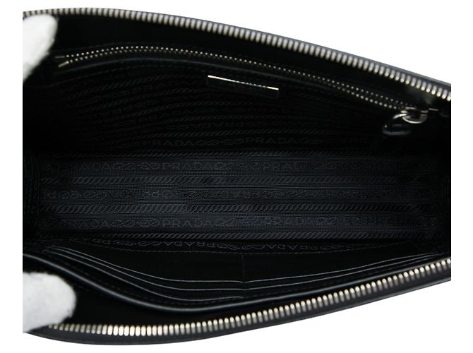 Prada Clutch aus schwarzem Saffiano-Leder - Ansicht 4