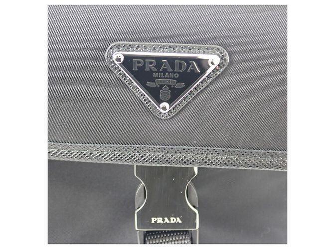 Bolsa Messenger Prada em Tessuto com acabamento em Saffiano preto e fivela - vista 6