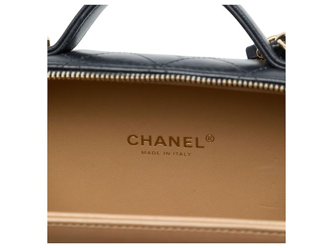 Chanel Gold Medium Lambskin Golden Plate Vanity Case - vista 5