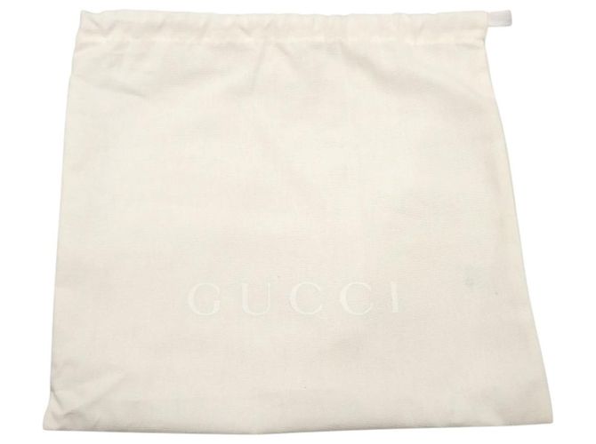 Bolsa Messenger com Aba Gucci Black GG Supreme Web Preto - vista 11