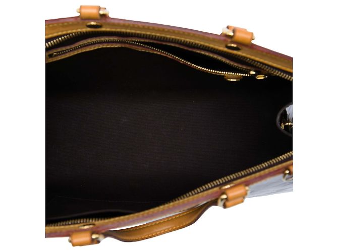 Louis Vuitton Purple Monogram Vernis Brea MM Porpora - vista 4