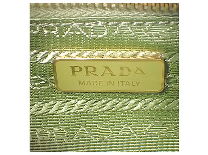 Prada Schultertasche Pouch aus braunem Kalbsleder Khaki - Ansicht 8
