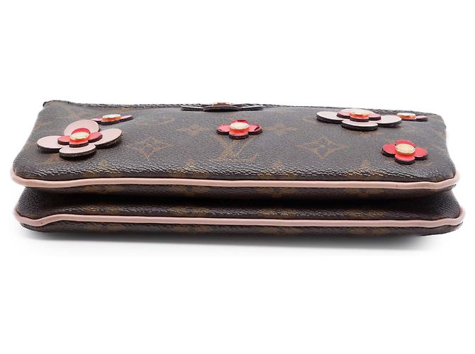 Louis Vuitton Brown Monogram Blooming Flowers Double Zip Pochette Castaño - vista 3