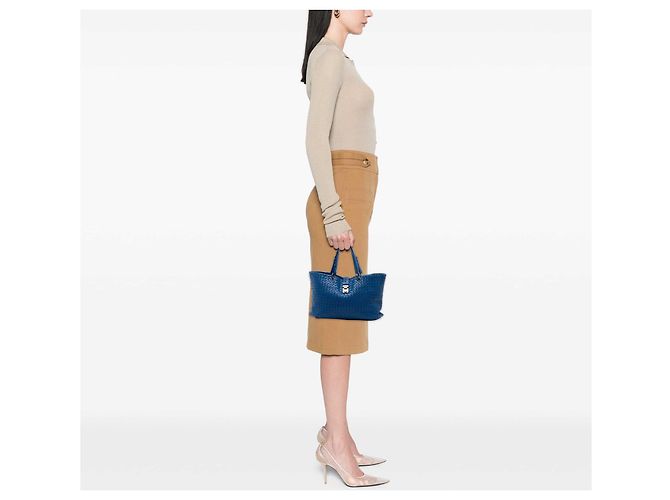 Borsa Tote Bottega Veneta Capri Medium in Nappa Intrecciato blu - vista 6