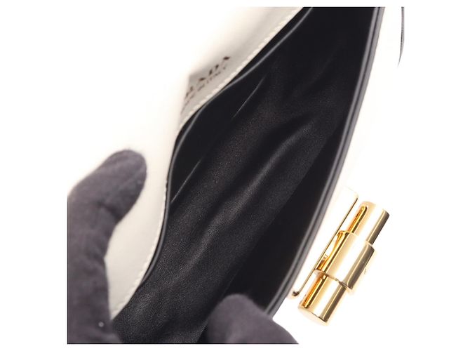 Prada White City Calf Turn Lock Crossbody Weiß Aus weiß - Ansicht 3