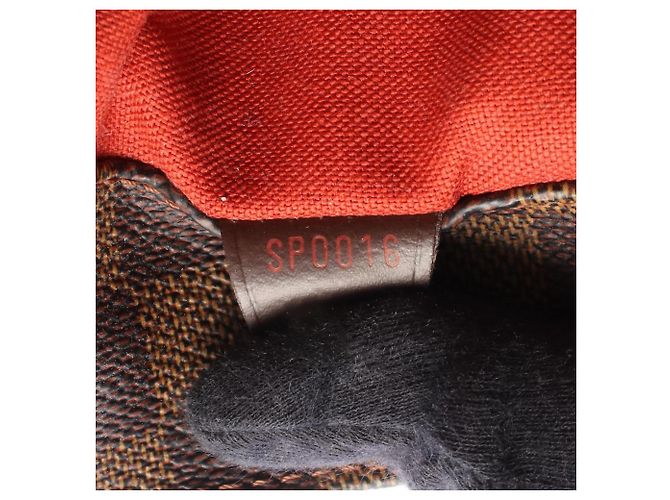 Bolsa de Ombro Louis Vuitton Bastille Marrom Damier ebene - vista 5