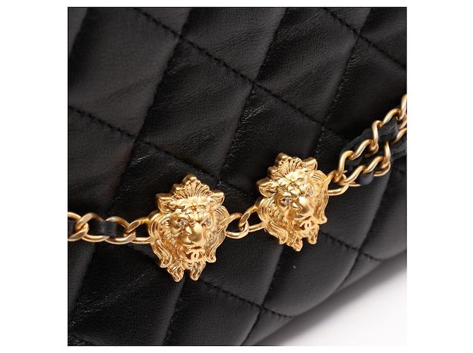 Chanel Matelassé Schultertasche aus schwarzem Leder - Ansicht 9
