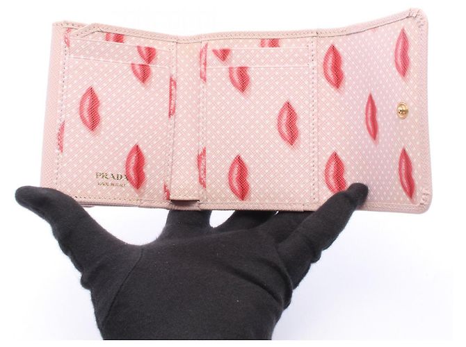 Portafoglio tri-fold Prada Saffiano Bocche Rosa - vista 3