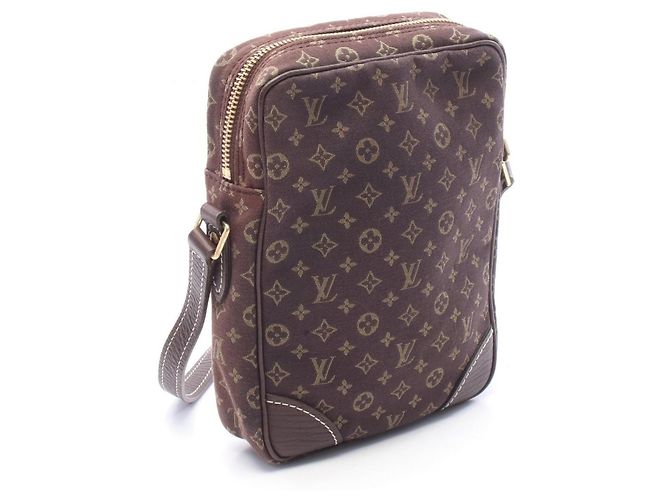 Bolso de hombro Louis Vuitton Pochette Danube Castaño - vista 2