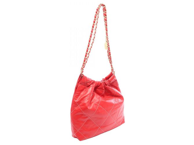 Timeless Bolsa de Ombro Chanel Matelassé 22 Small Vermelho - vista 2
