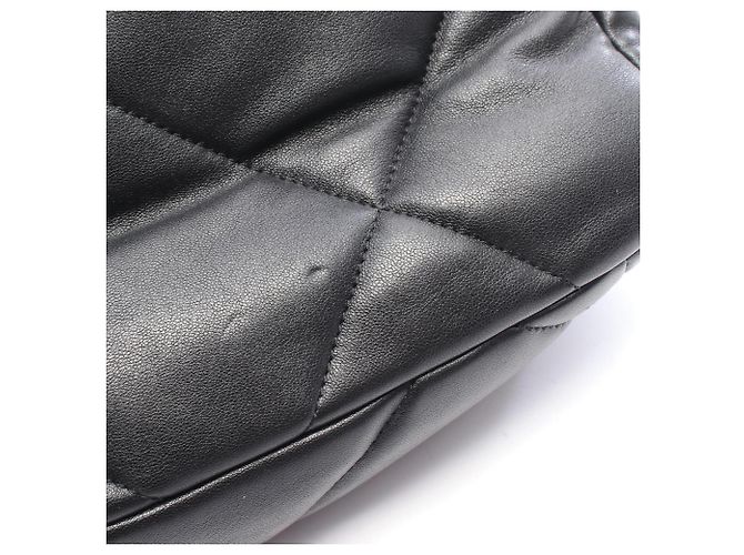 Chanel 19 Dixneuf Matelassé 2-Way Shoulder Bag Black - view 7